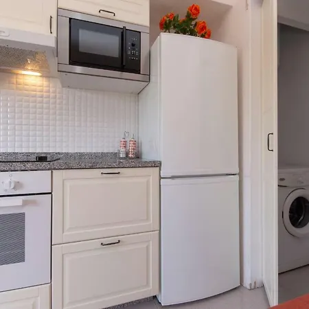 Los Olivos 17 One Bed Апартаменты
