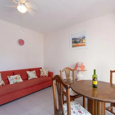 Los Olivos 17 One Bed Апартаменты *